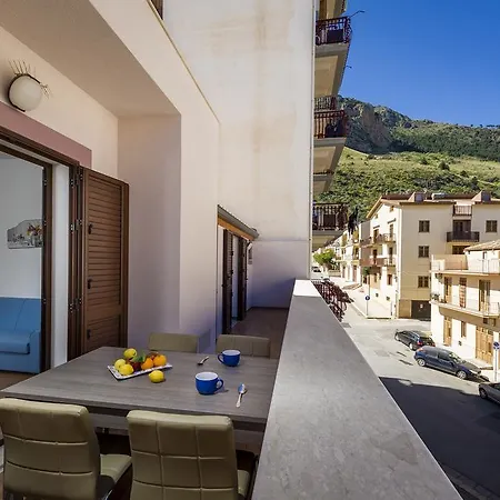 Il Glicine & Castellammare del Golfo